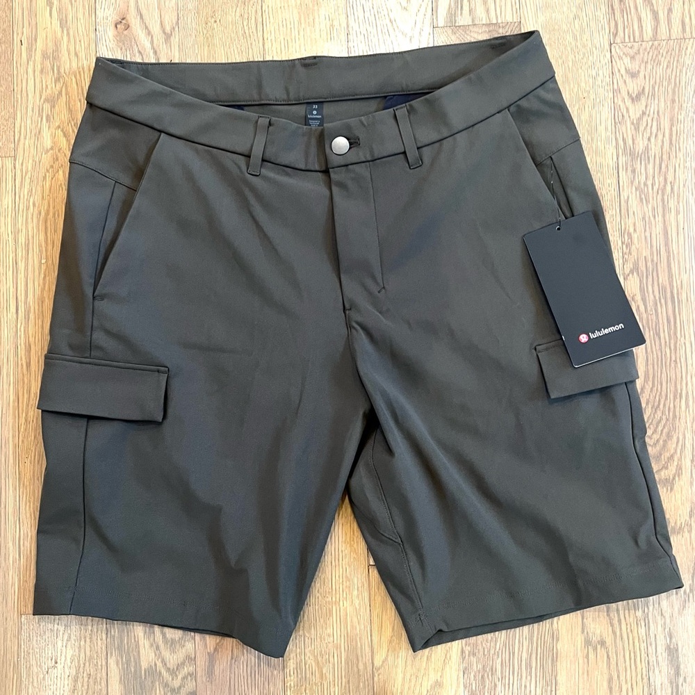 Lululemon Men Commission Cargo Short 11”